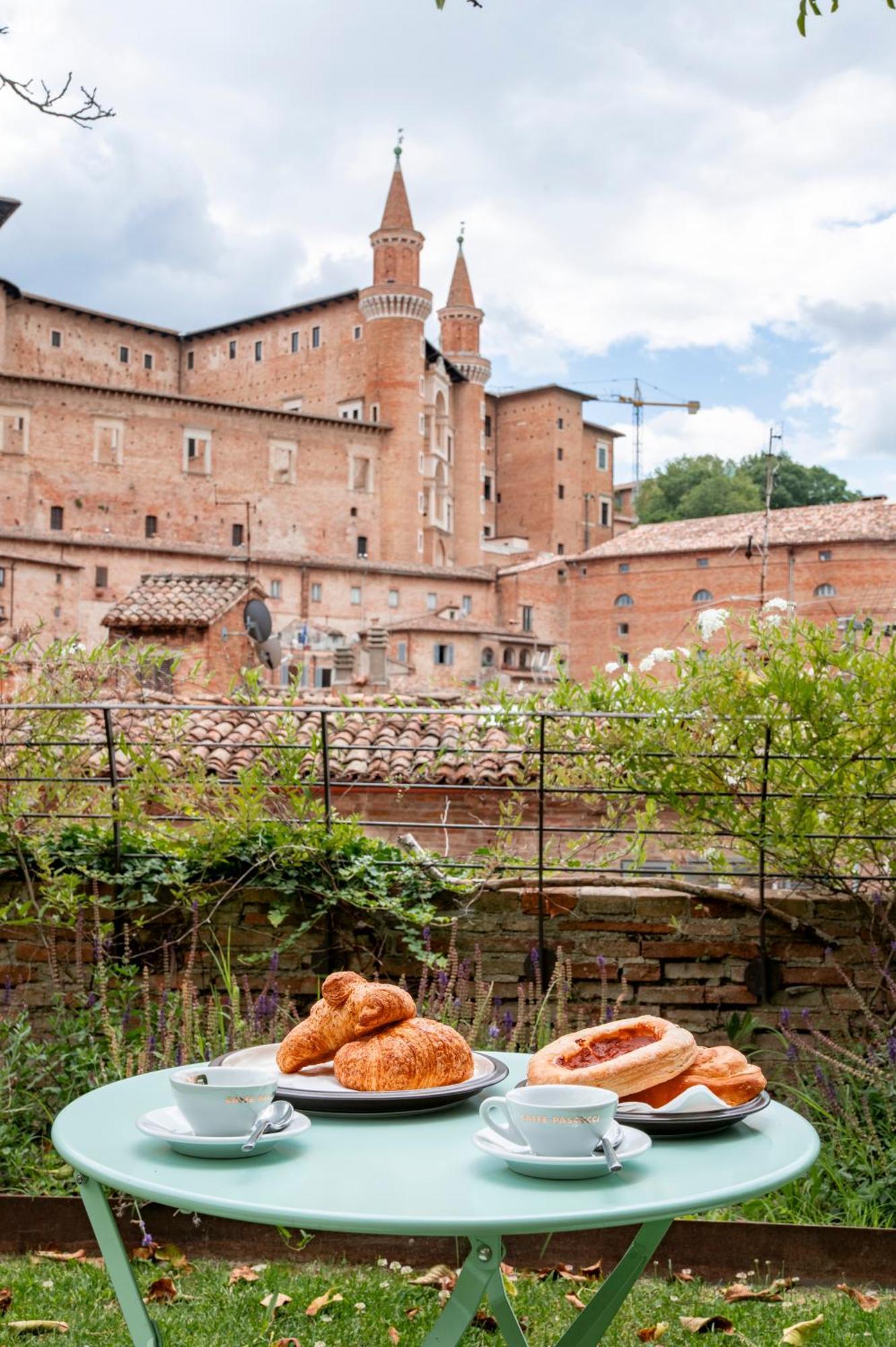 Urbino Apartment - Torricini View Luaran gambar